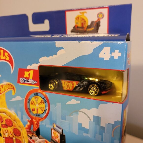 NIB Hot Wheels Speedy Pizza Pick-Up Playset With 1:64 Scale Car & Spinning Signs - Picture 2 of 6